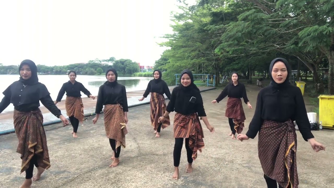 Tarian Laila Canggung