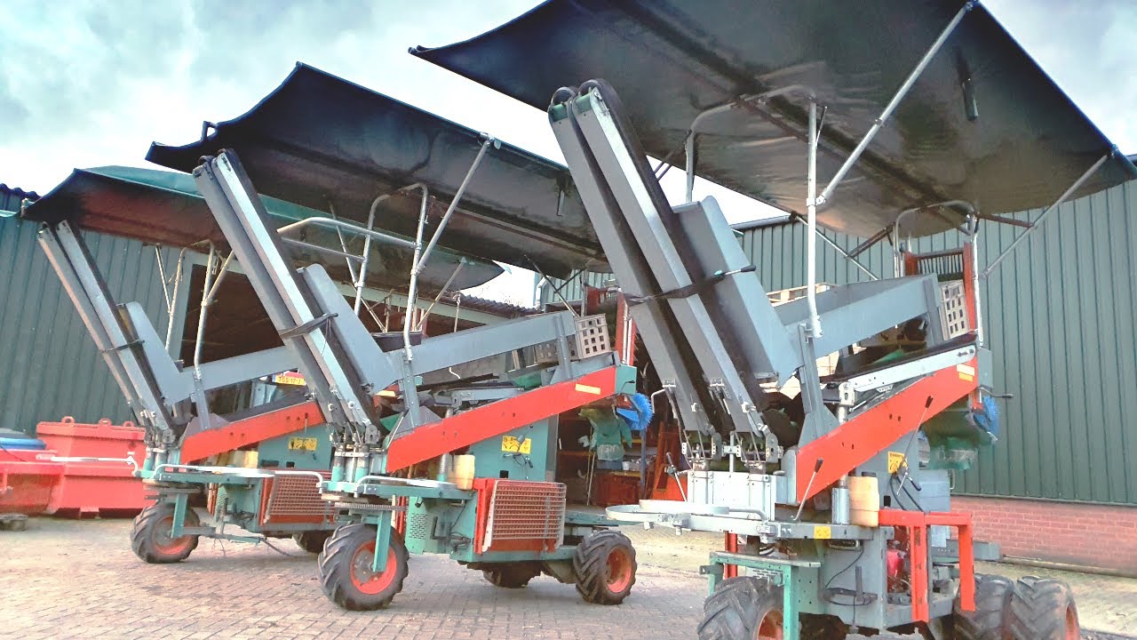 Professionalizing Roofs for our harvesting machines