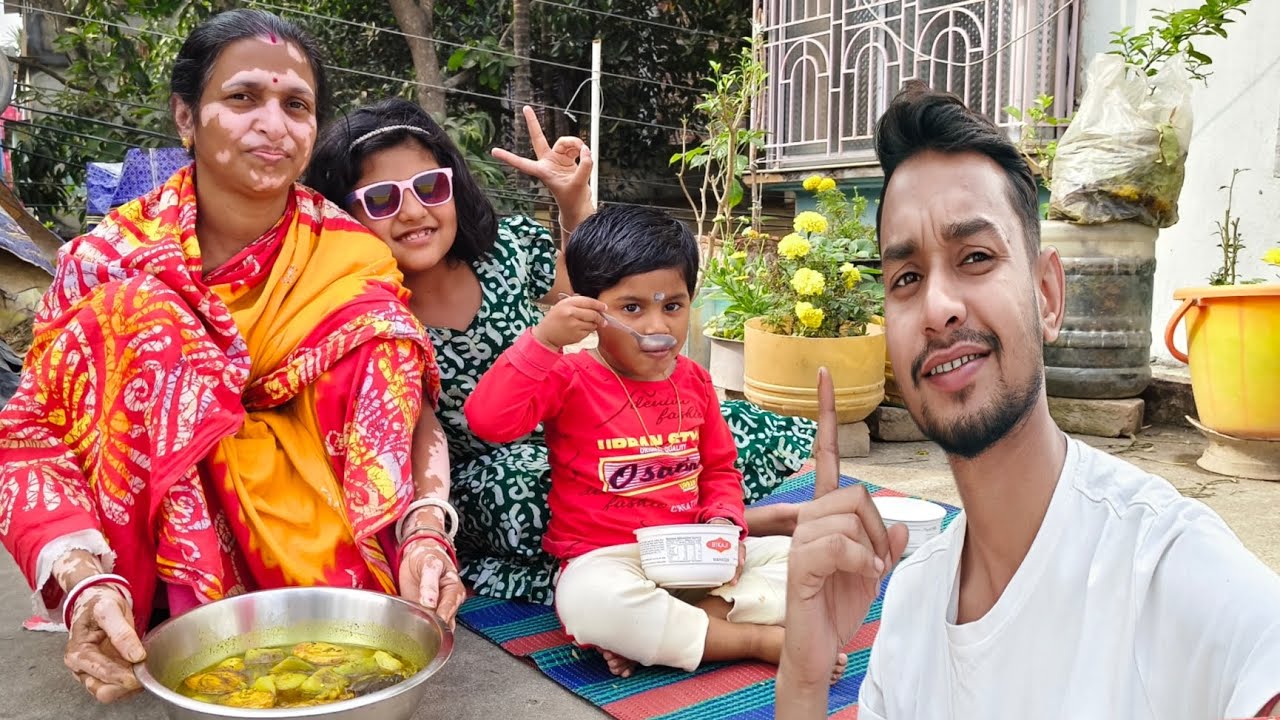 পায়রা টুনি বেগুন দিয়ে প্রথমবার হাঁসের ডিমের ঝোল খেলাম 😋😋 #vlog #recipe #youtube 
