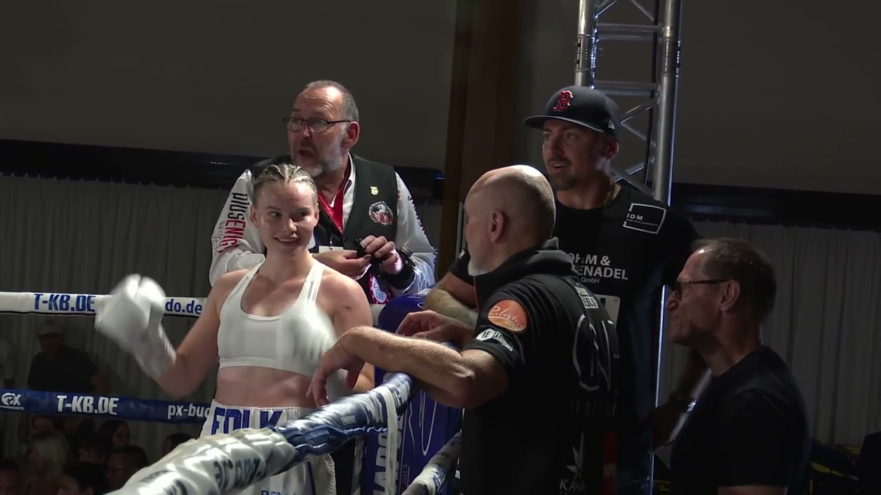 Nana Dokadze VS Mai Li Folk 