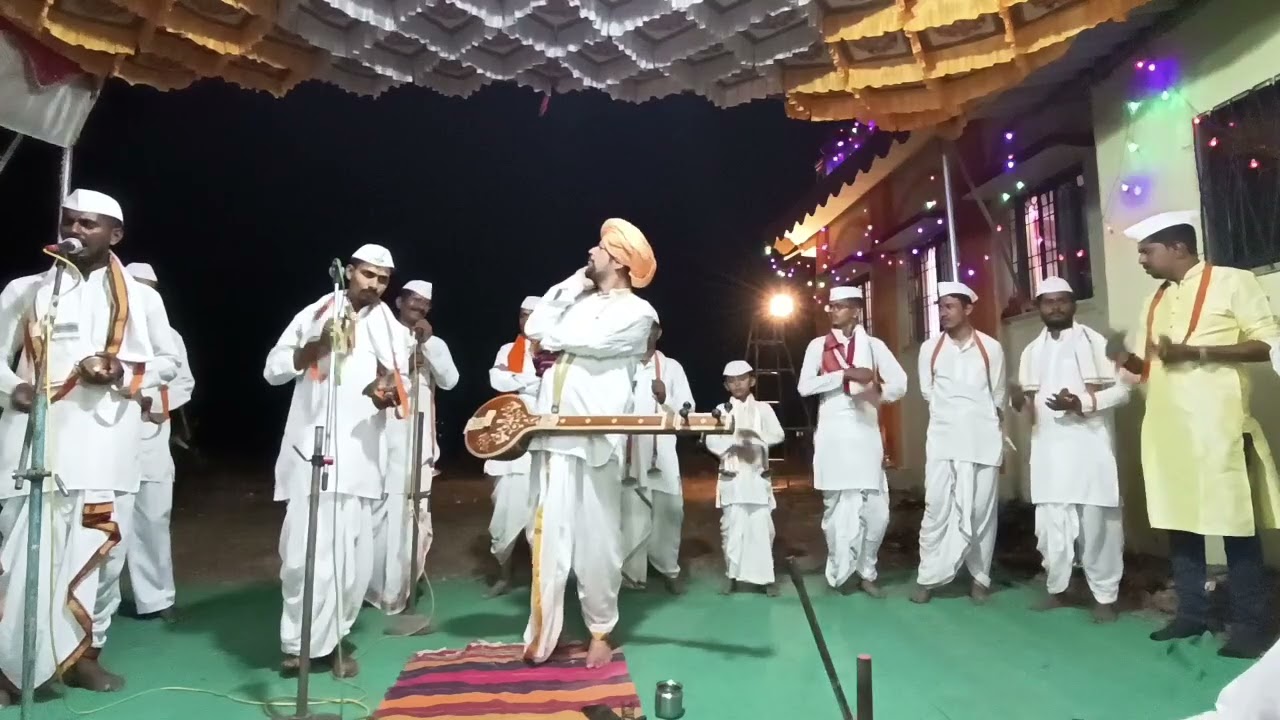 ह भ प पुरुषोत्तम महाराज तळपे आणि हभप हेमंत महाराज शेलार यांनी गायलेली सुंदर किर्तन चाल.....