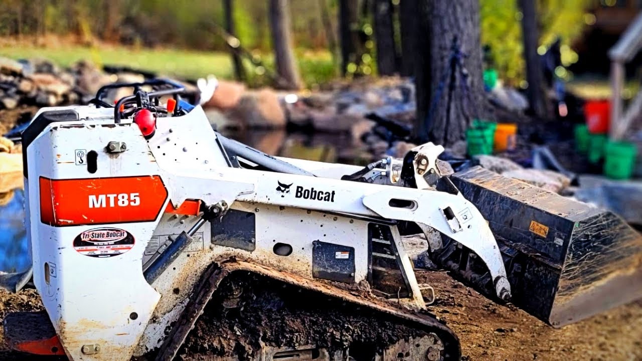 КАК ОБСЛУЖИВАТЬ ВАШ BOBCAT MT85 — смазка, фильтры, гусеницы и многое другое!