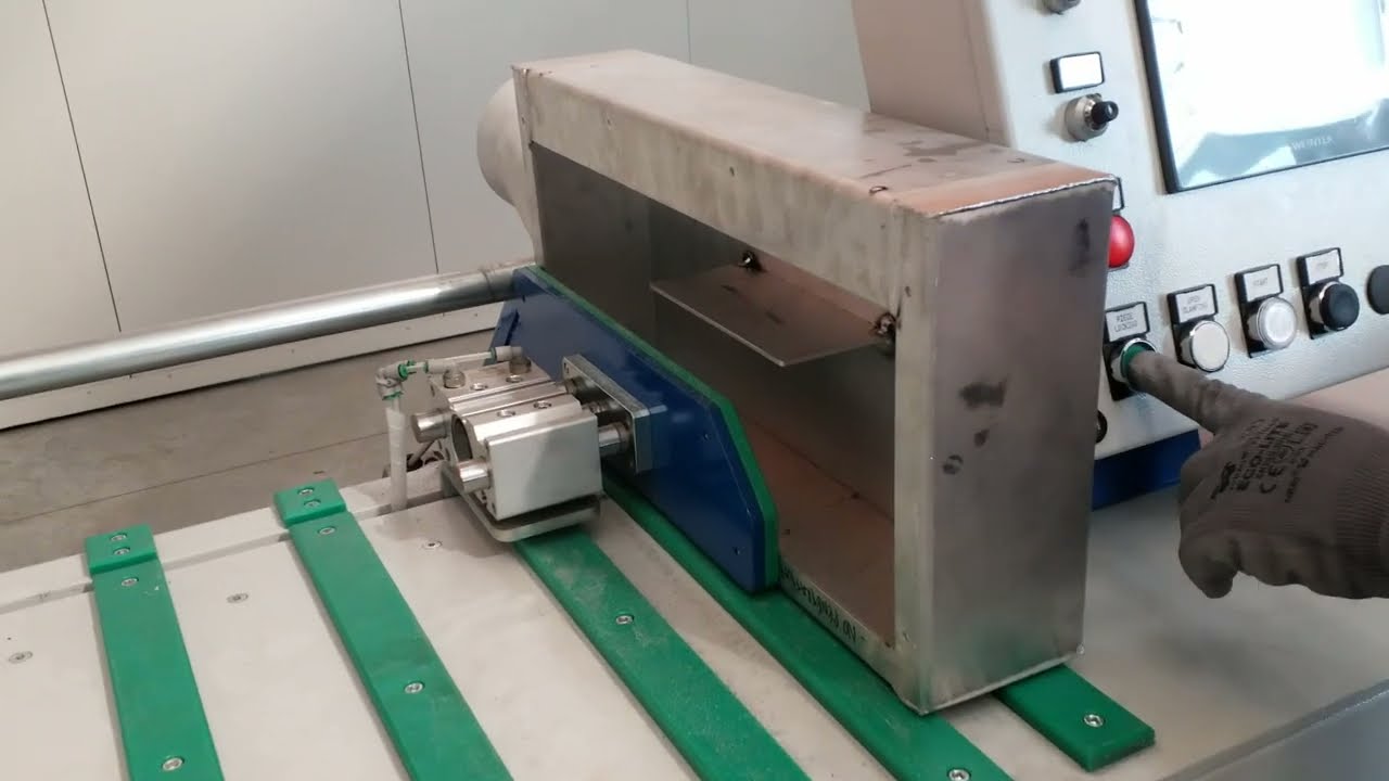 GECAM 135 corner seam grinding machine
