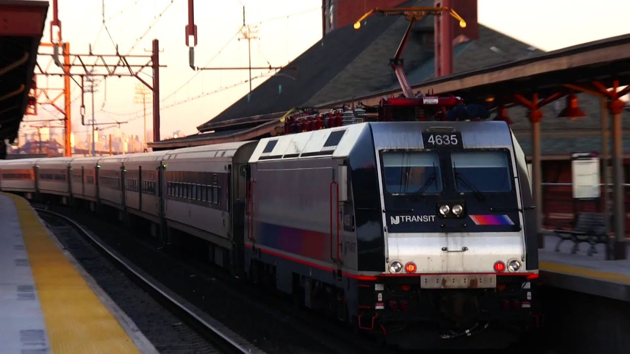New Jersey Transit : Newark Broad Street Station