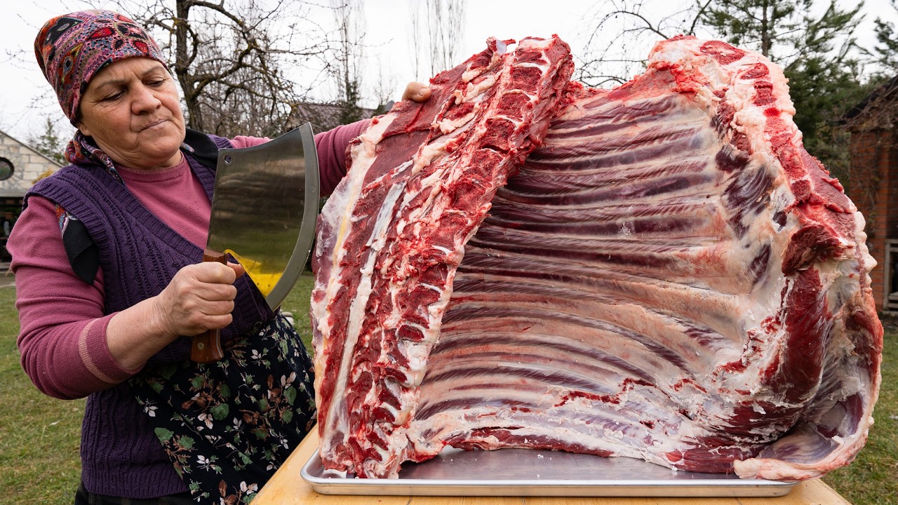 Farm Style Cooking &ndash; Beef Ribs and Classic  Borscht 🌿