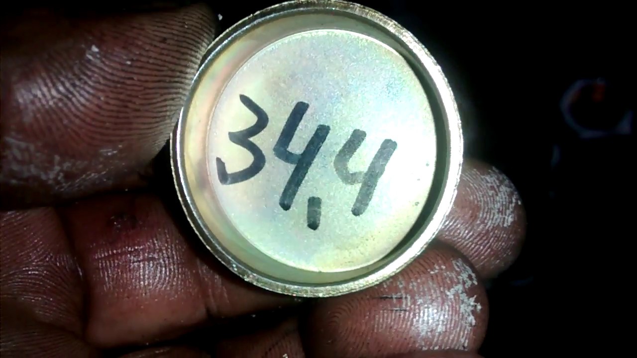 trocar selo do motor linha gm corsa celta outros se o selo for inox  ou original faca um furo e puxe