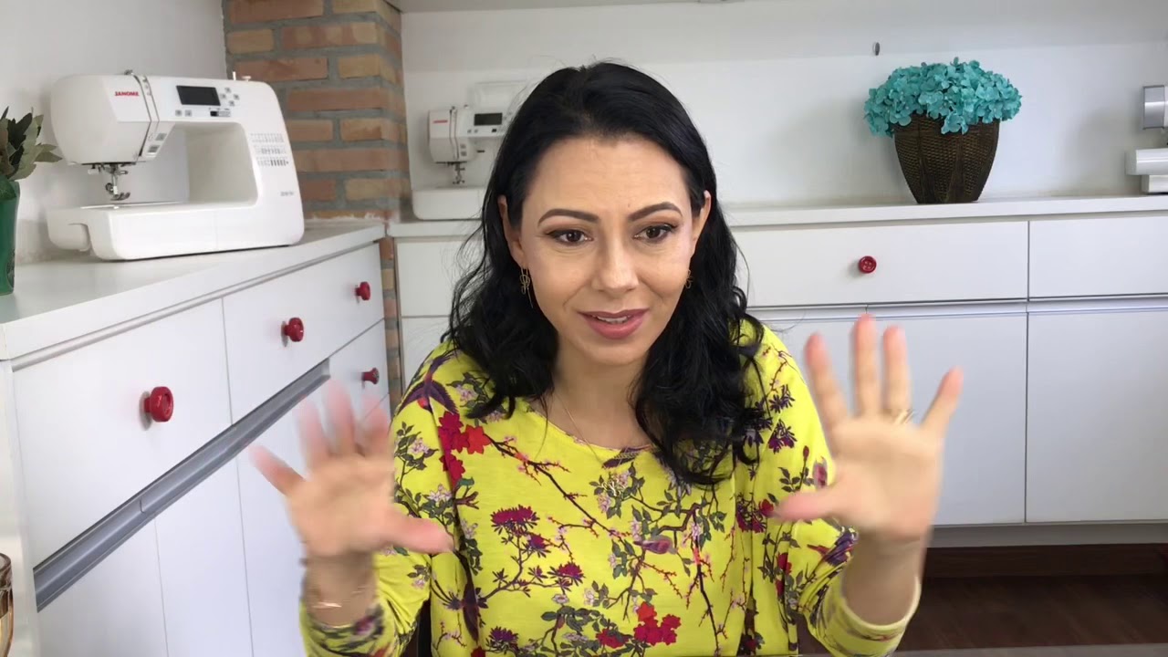COMO CRIAR UMA COLEÇÃO DE ROUPA DE MESA