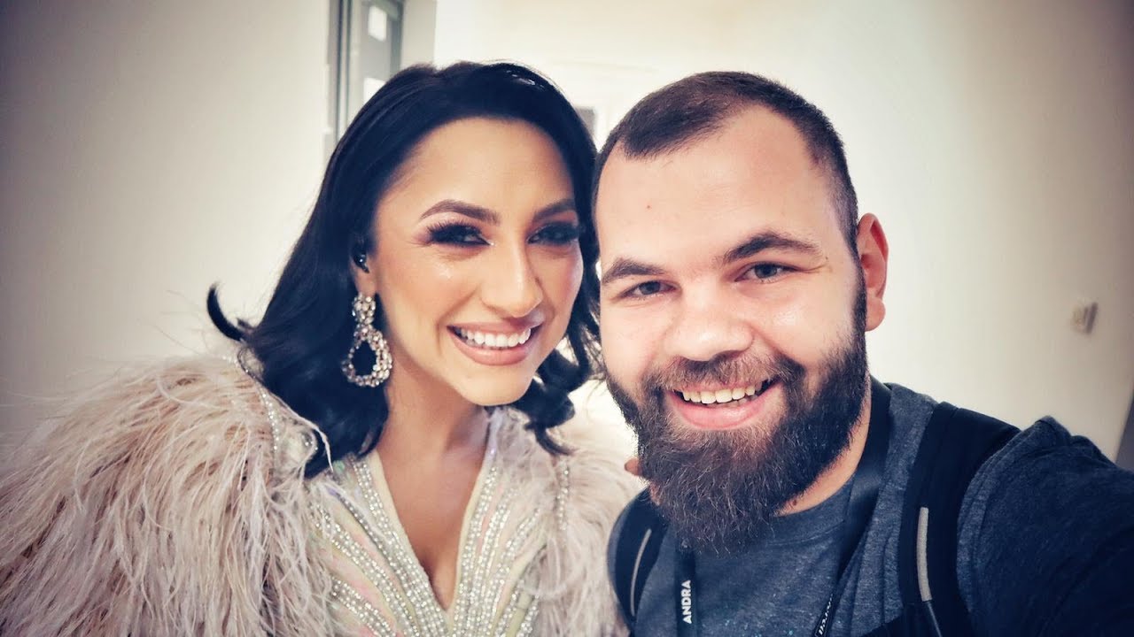 In BACKSTAGE cu ANDRA la showul AIEVEA de la CRAIOVA