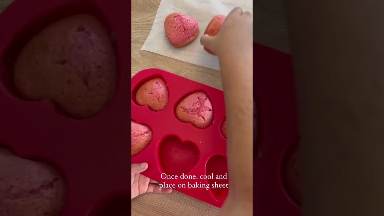 Heart Cake Pops! #valentinesday #chocolate #valentines #treats #cakepops #pink #baking #yummyfood