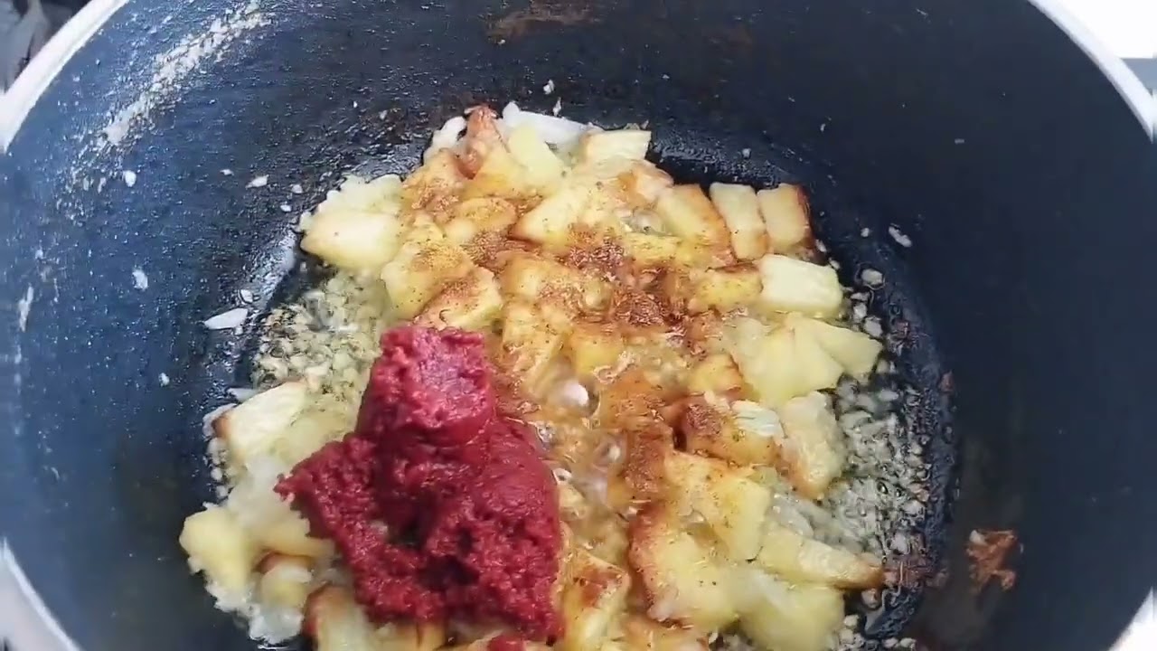 ببین رستا چه جوری آشپزی میکنه. ..FTM.mirzaee@