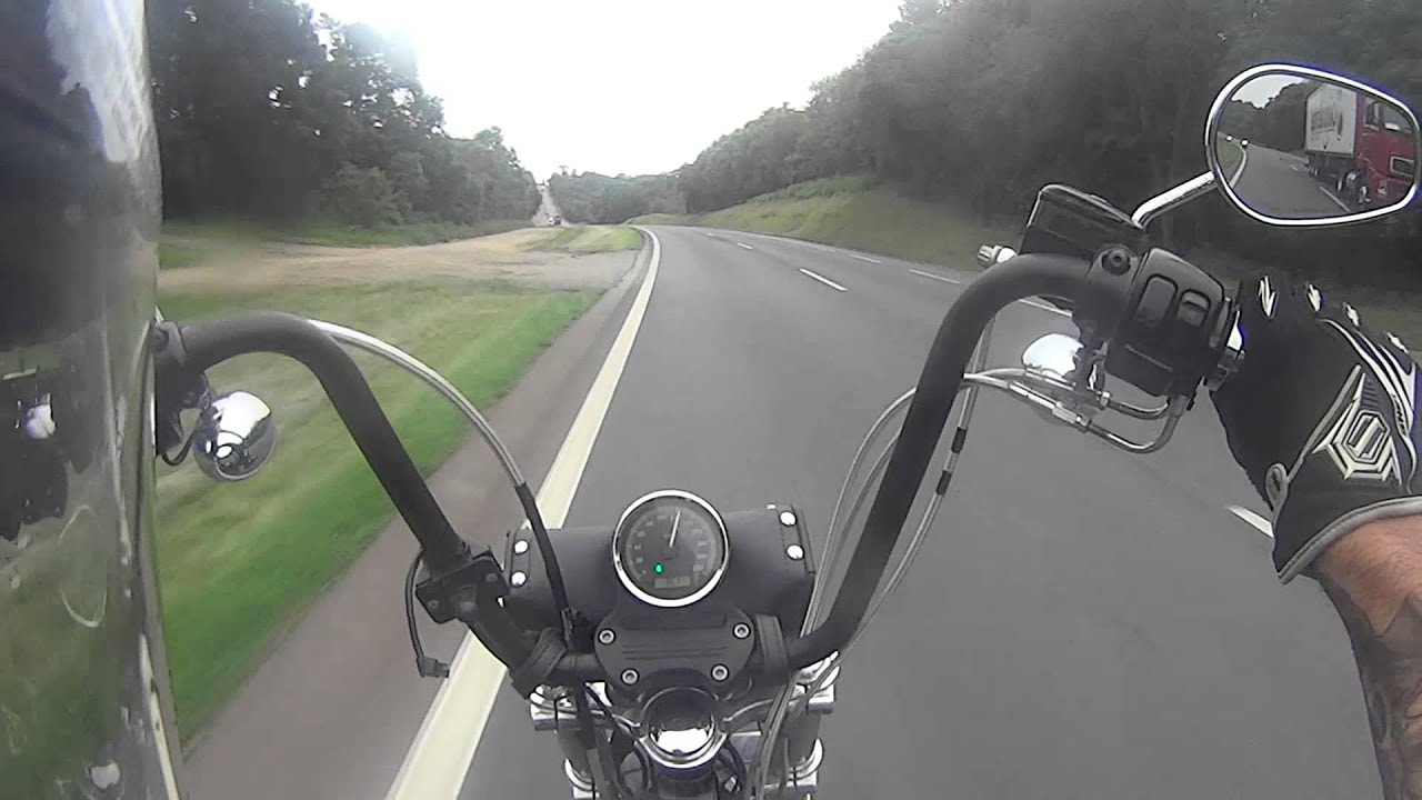 Harley Davidson na estrada - The Offspring
