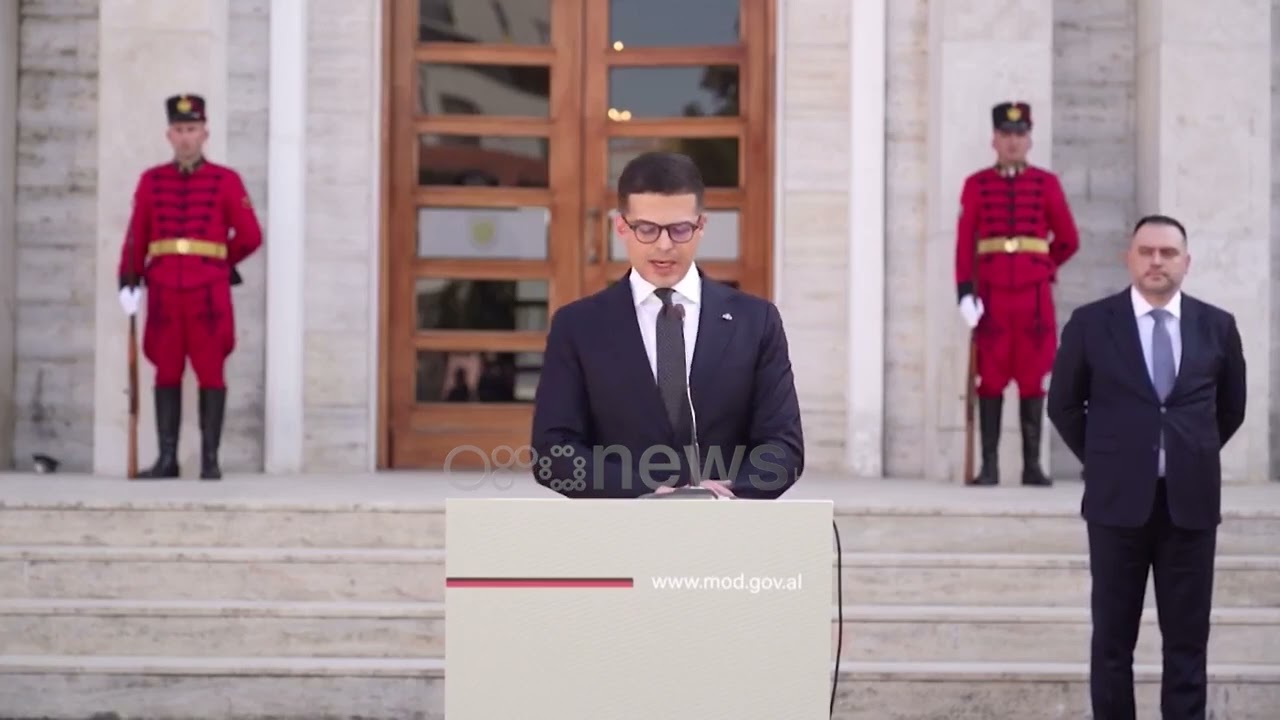 NUFI MERR DETYRËN NË MBROJTJE! Pirro Vengu dorëzon zyrtarisht drejtimin e Ministrisë së Mbrojtjes