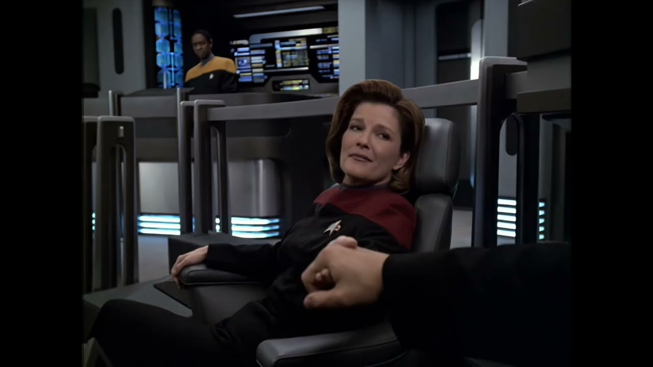 Janeway/Chakotay - Keeping Your Head Up