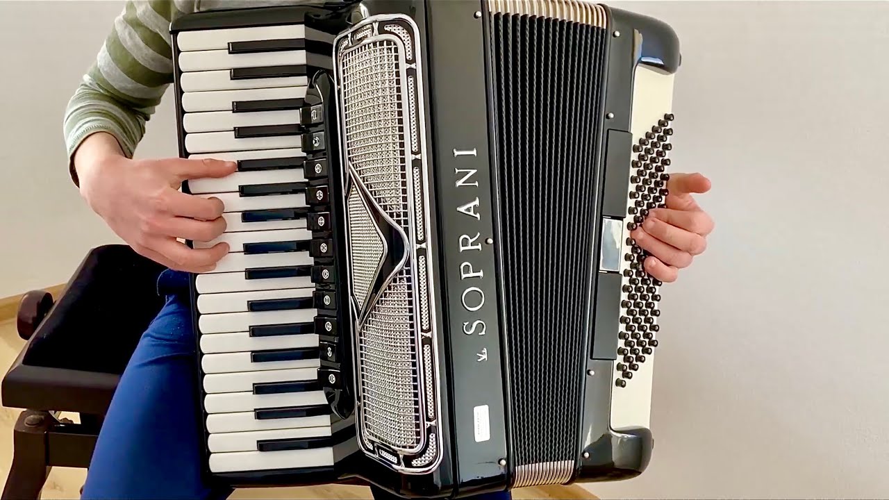Acordeon Soprani in teste