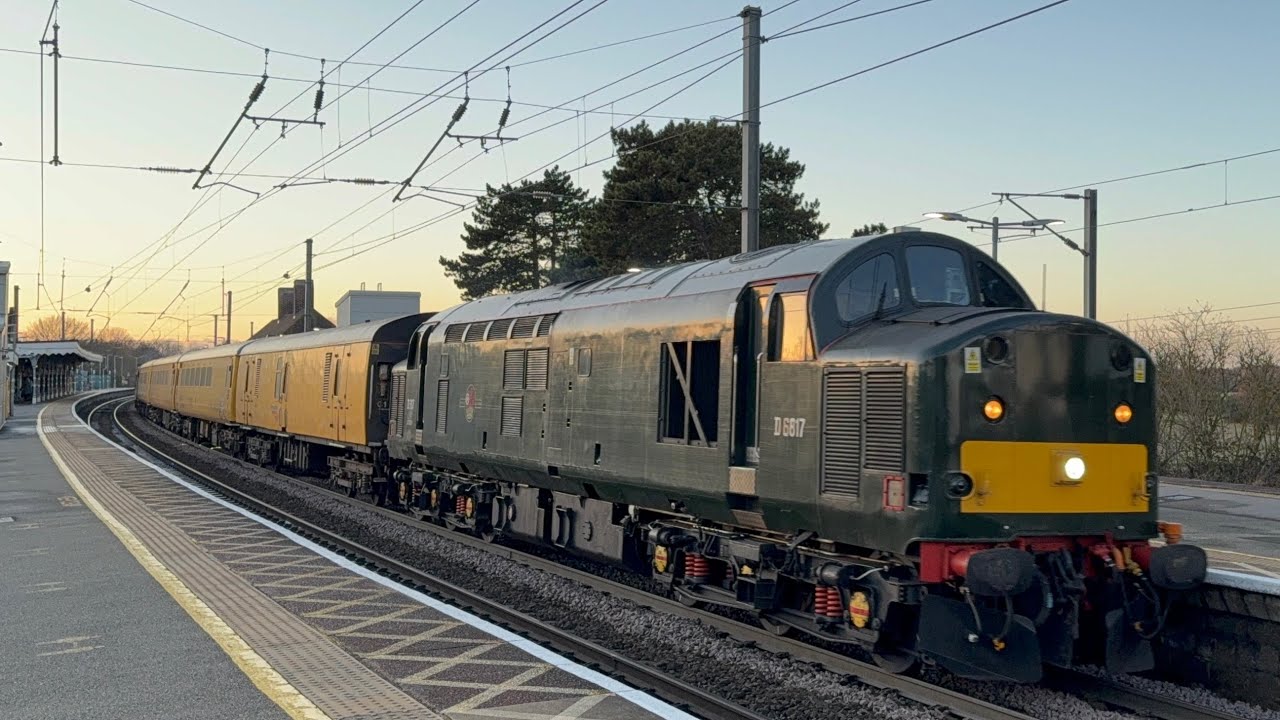 LSL 37521 and Colas Rail 37254 seen at Manningtree working 1Q97 3/12/25 