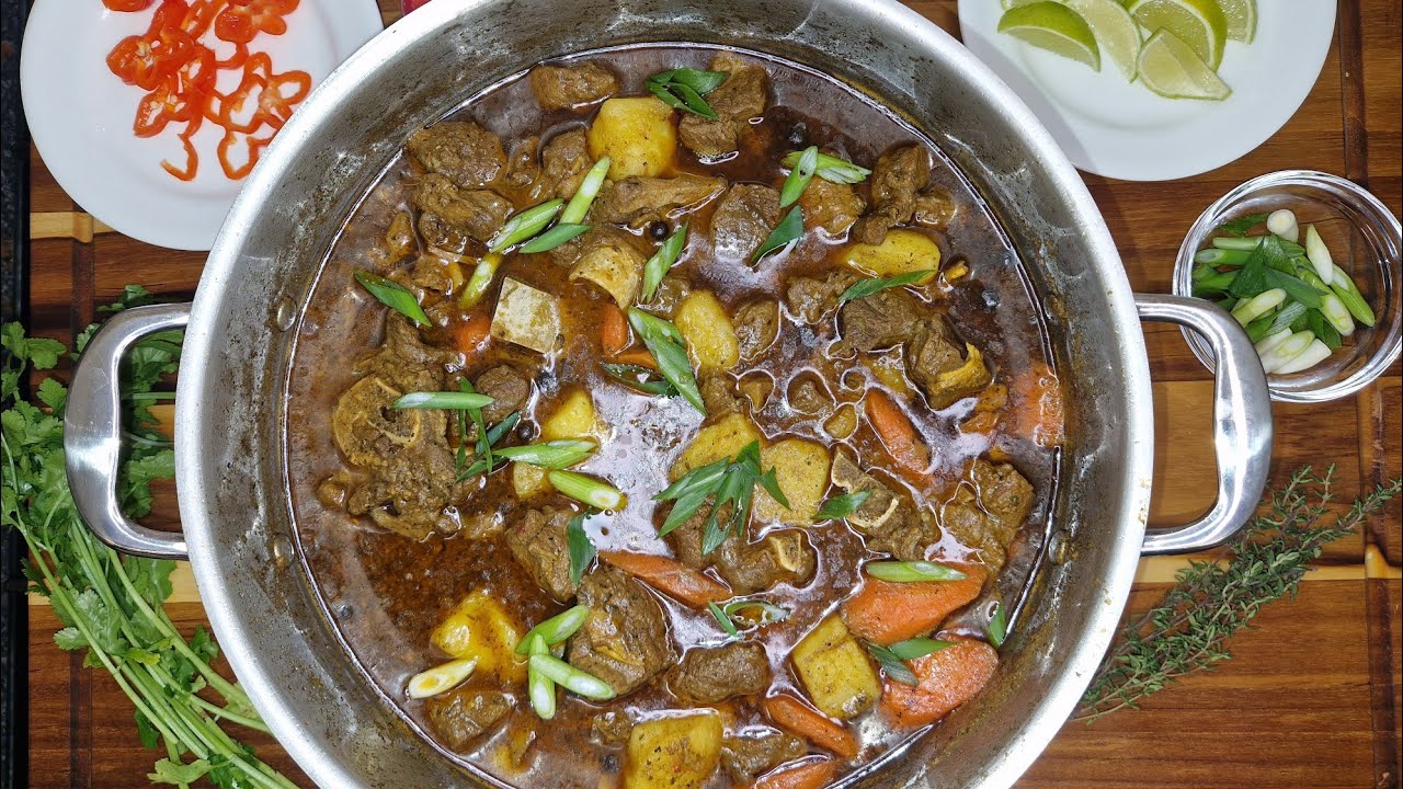 Curry Mutton | Caribbean style | tender and full of flavour!  
