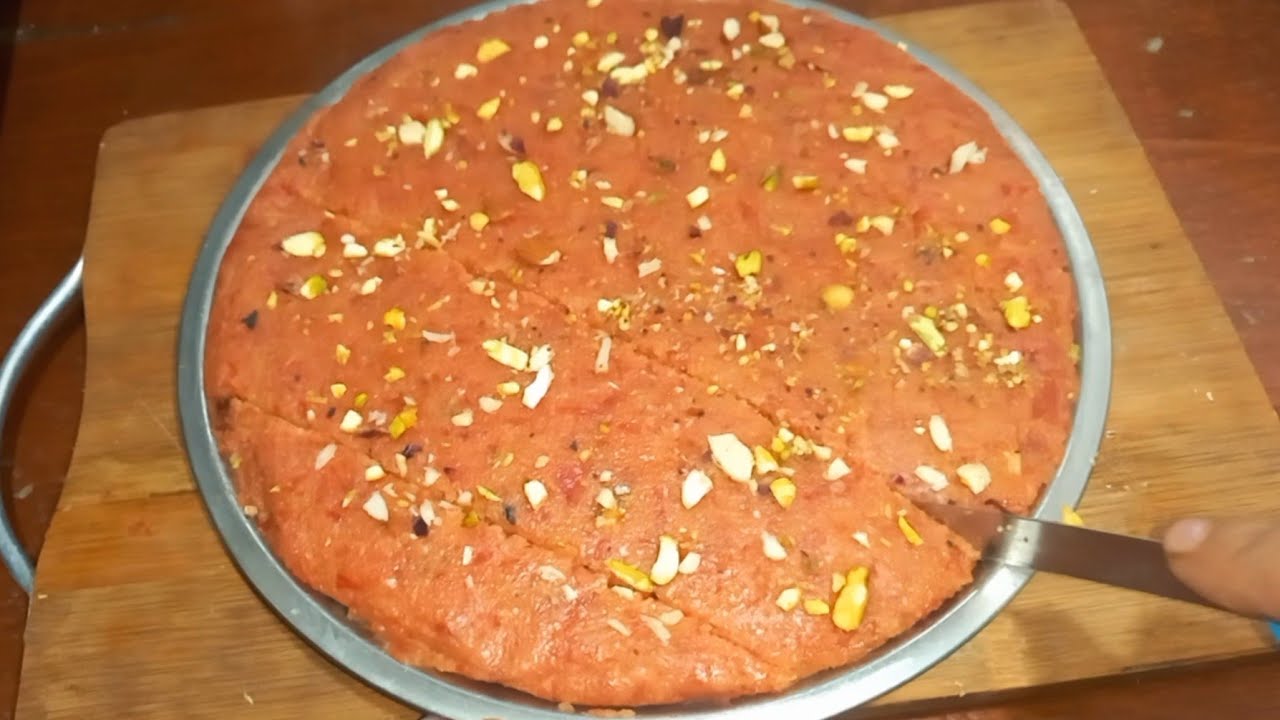 Naram Aur Lazeez Gajar Ki Barfi | Gajar Ki Barfi | Halwai Jaisi Mithai Ghar Par | Soft & Creamy
