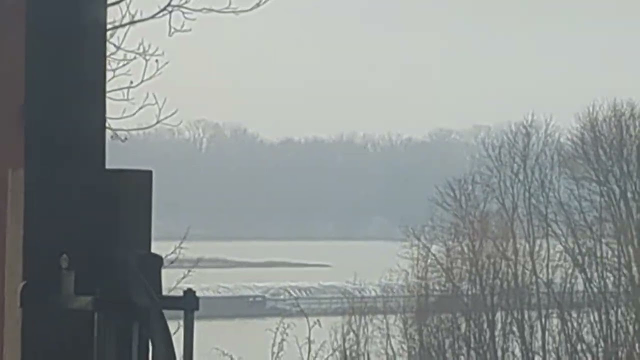 Barge at Hamletsburg, IL Pt. 161