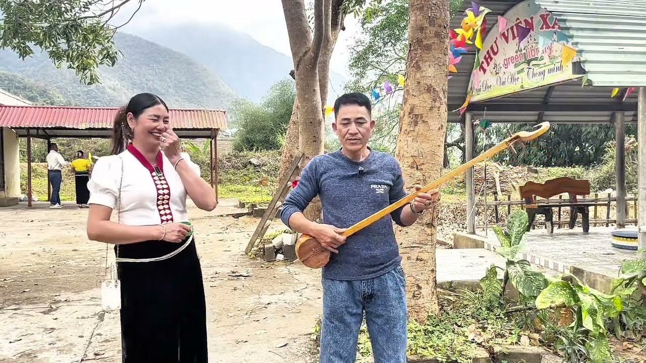 TÒNG QUA VÀ ANH XANH HÁT GIAO LƯU 