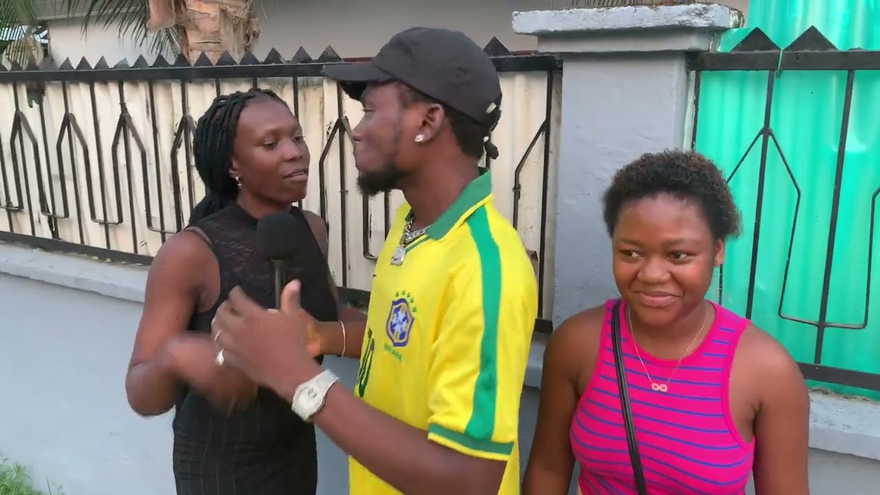 Jalousie ou vengeance? Elle couche avec le copain de sa copine et veut se bagarrer.