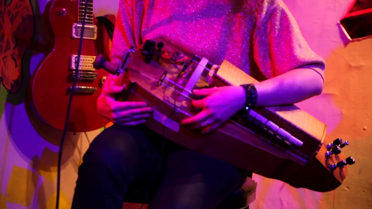 Laf Duo (El&eacute;onore Fourniau, Pauline Willerval); free improvisation