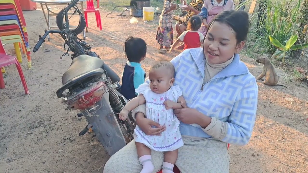 កាងារបេះសាច់ត្រីត្រៀមទុកចេញខែចៅ