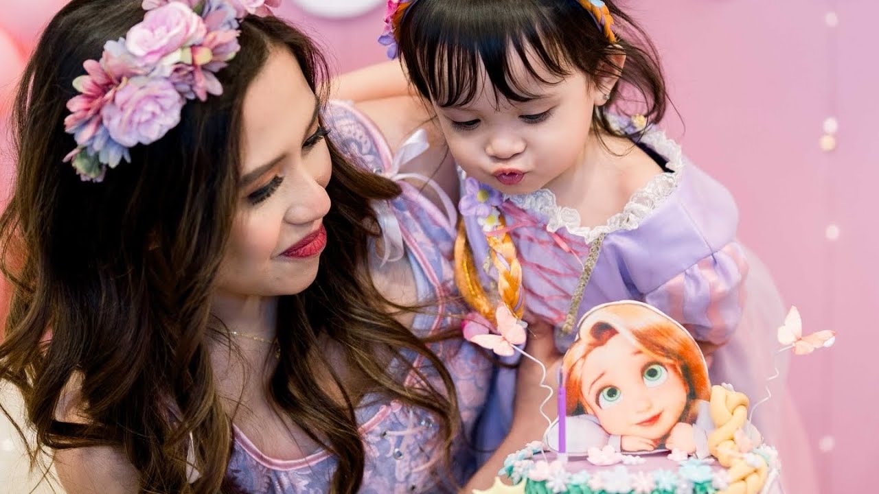 A Blessed 2nd Birthday, my darling Olivia! We love you so much! 😘❤️
