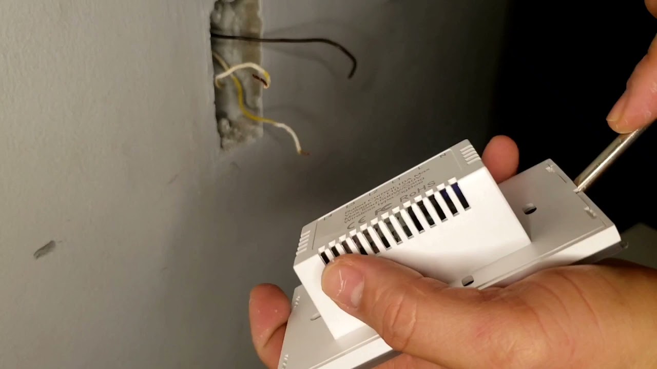 Instalaci&oacute;n de interruptor zigbee y vinculaci&oacute;n con Alexa Echo 4.