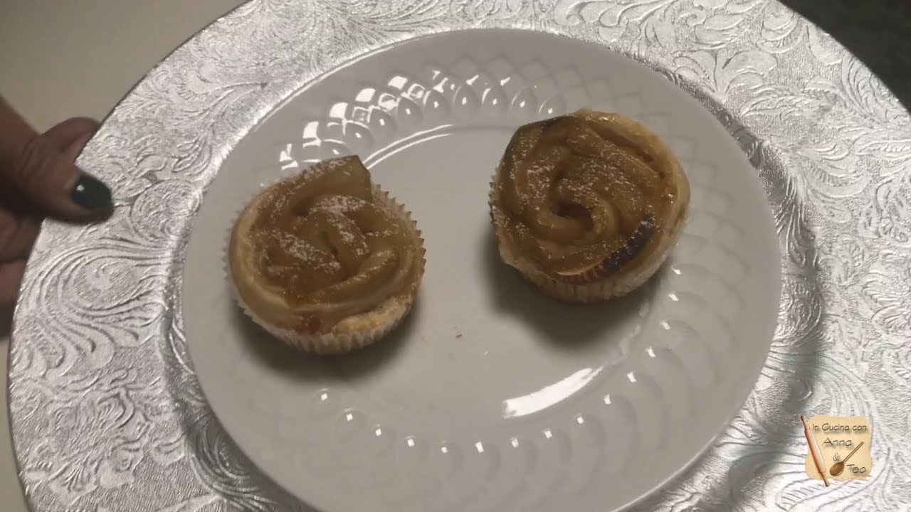 rose di pasta sfoglia con mele renette