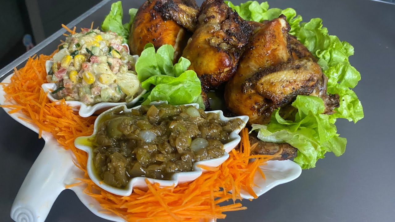 Poulet rôti avec salade de légumes mayonnaise