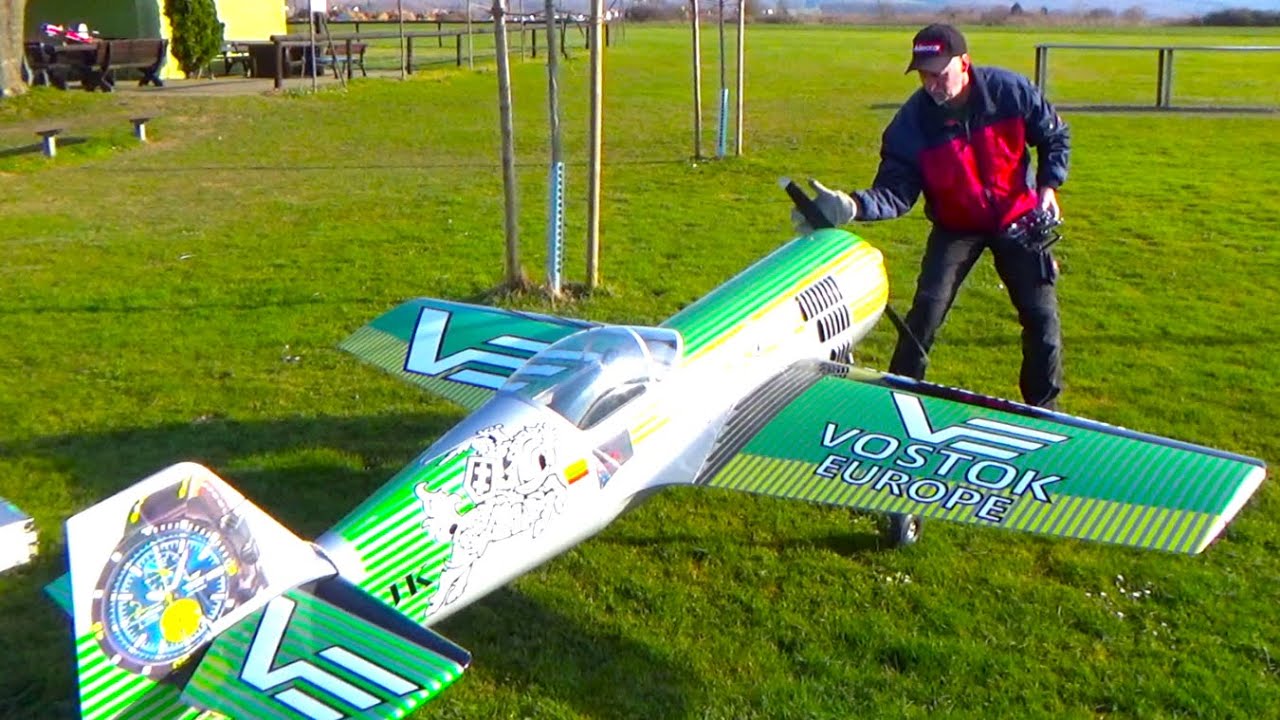 SUPER SUCHOI AIRSHOW Jurgis Kairys SU-26 MX with MOKI 250 Power Aerobatics