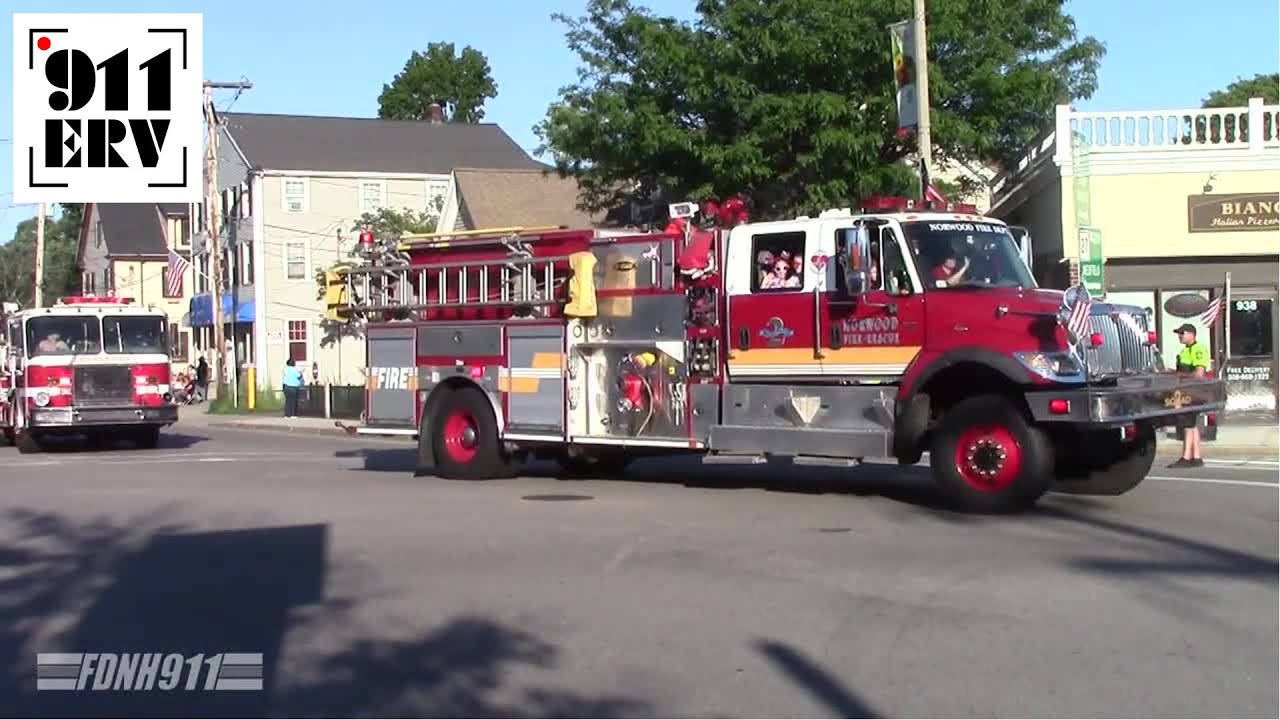 Walpole, MA 2017 Night Before the Fourth Fire Truck Parade