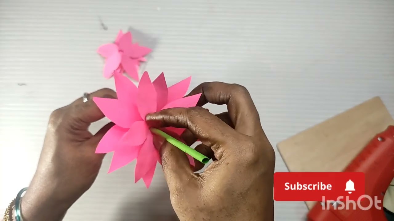 Beautiful flower craft making idea #flower #papercrafts #diycraft 