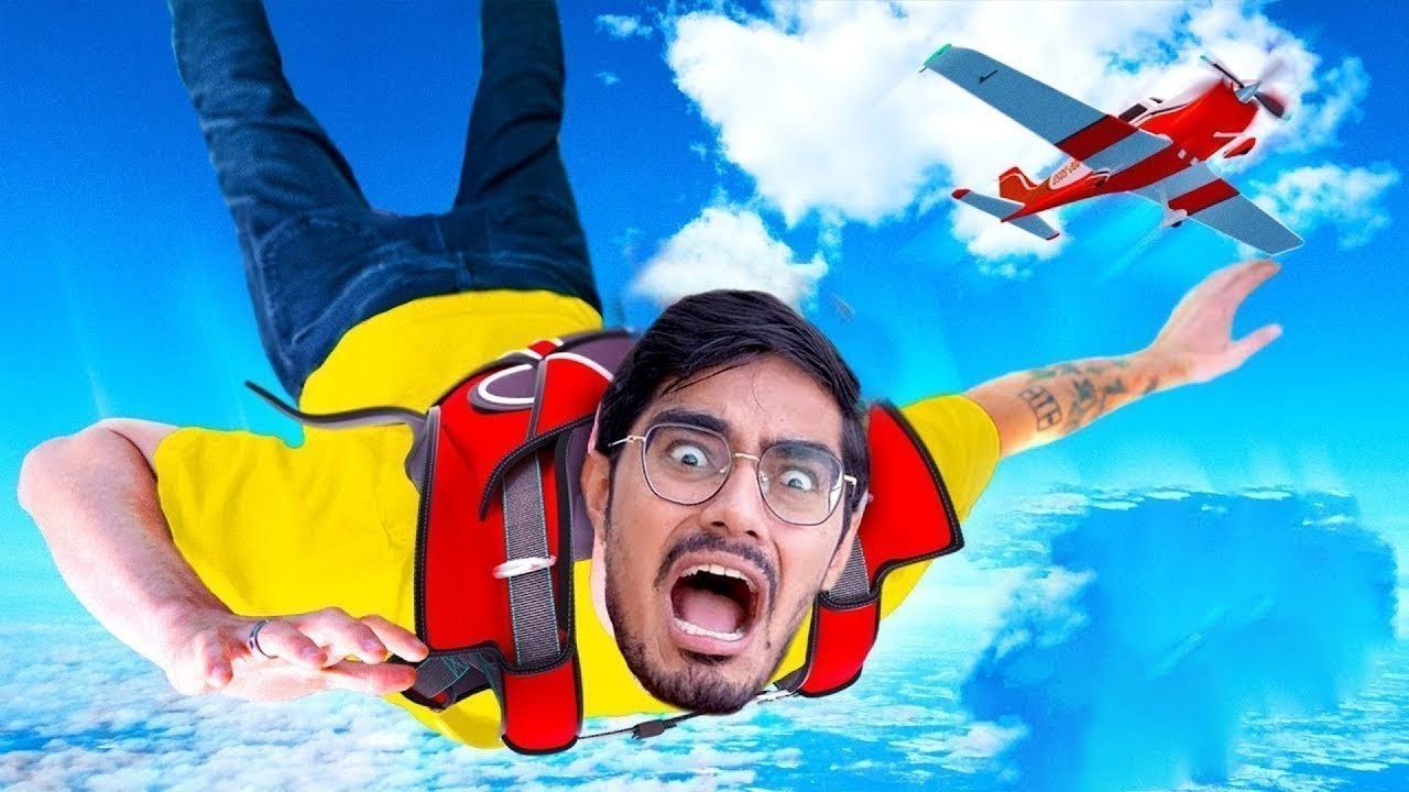 हवाई जहाज़ से कूदना पड़ा भारी   Jumping From an Aeroplane