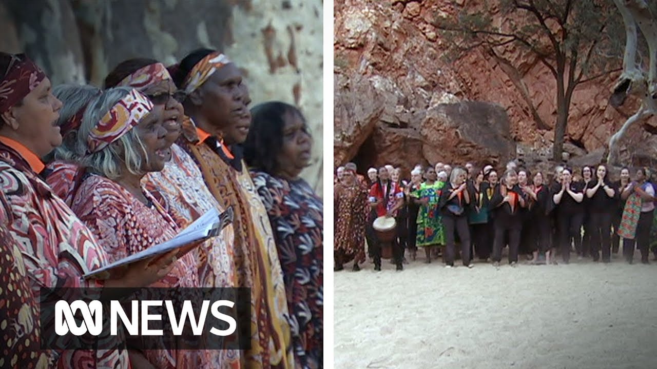 Indigenous festival turns Ormiston Gorge into an auditorium | ABC News