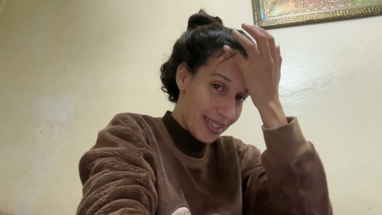 جاوبت على الأسئلة ديالكم كاملين…؟
