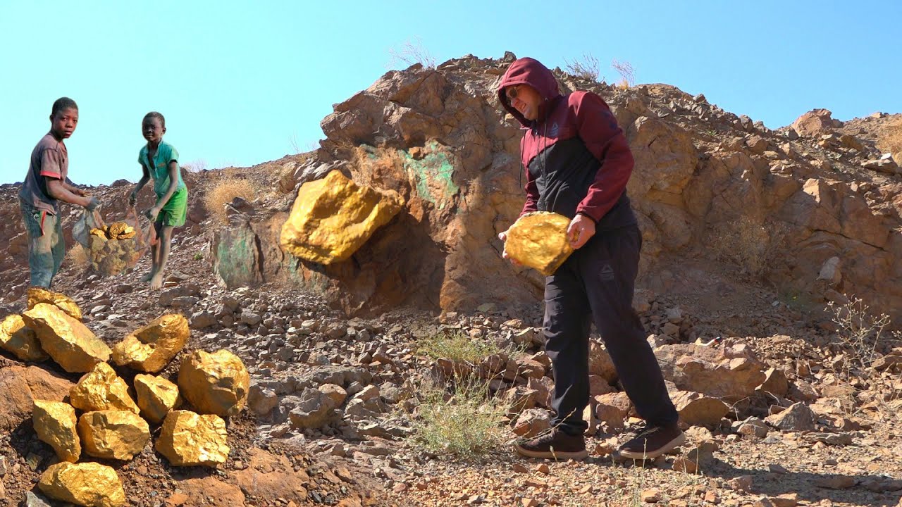 Mine Gold Nuggets as African Friends (Quarry of Miracles)