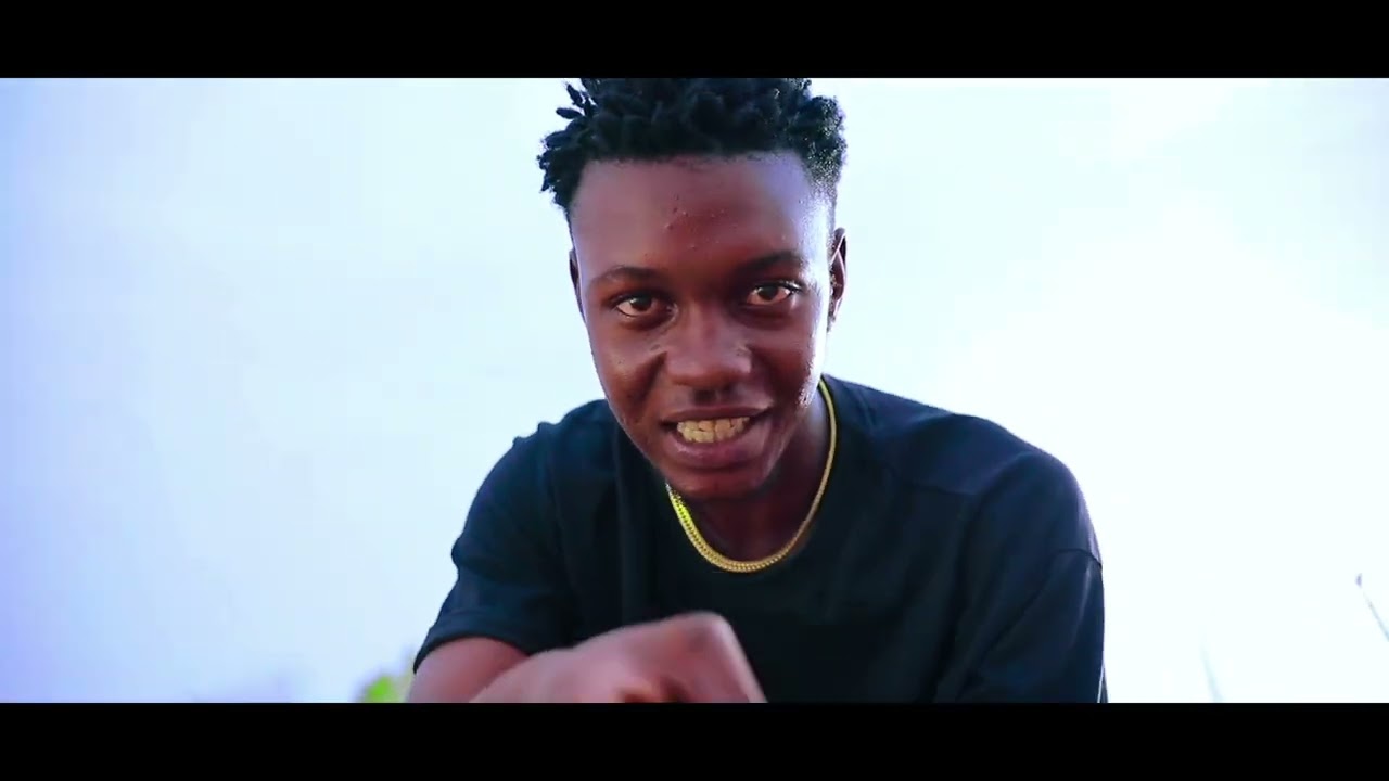 KING DE LA B FARAFÎNG (CLIP OFFICIEL)