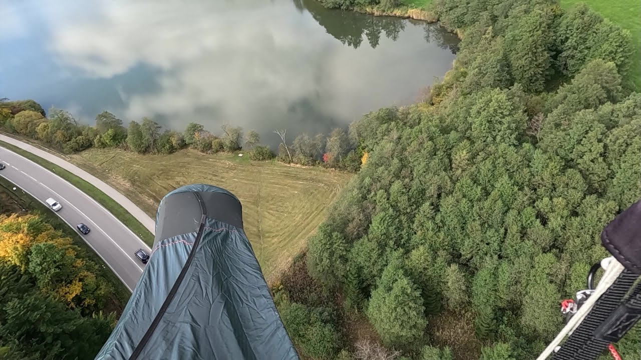 Herbstlicher Flug am Blomberg S14E30