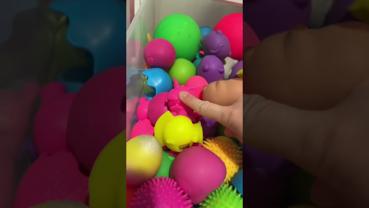 30 Pink Fidgets - PINK ONLY!!! 