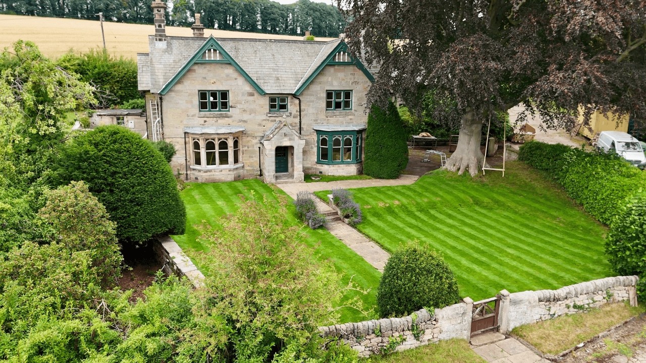 TOUR TIME - Our Beautifully Abandoned English Country Home