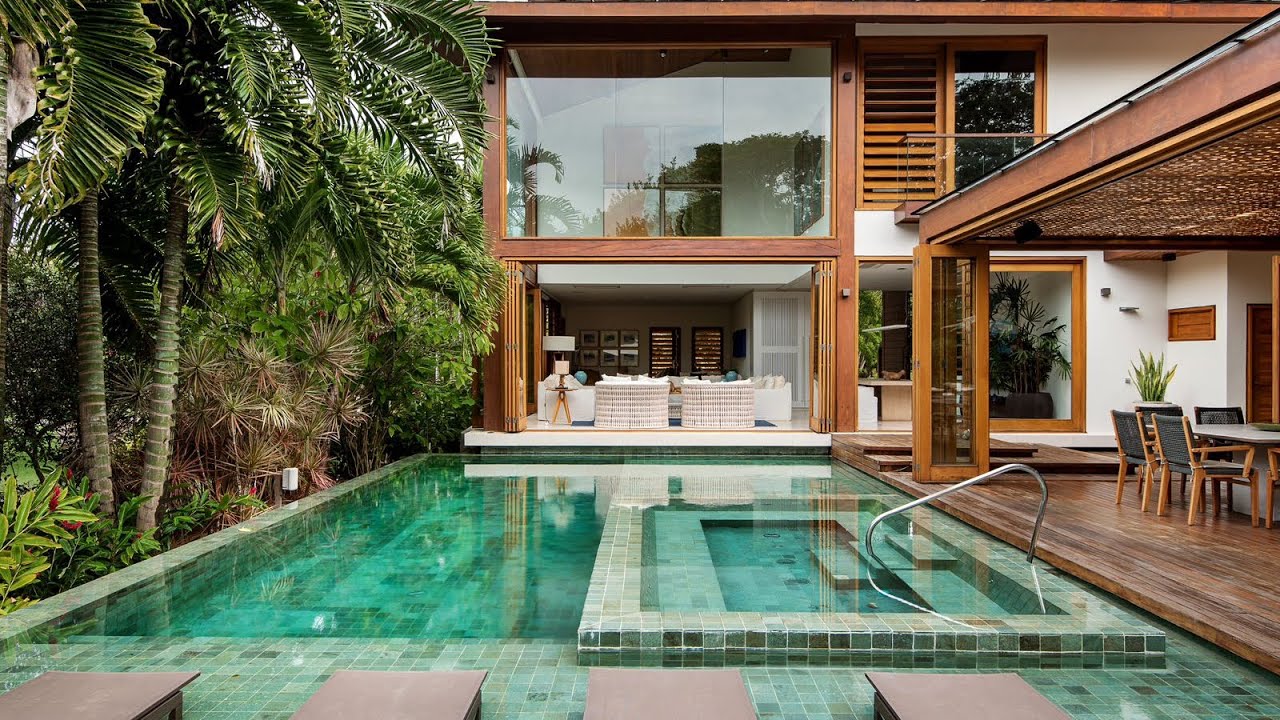 Um Resort de Luxo Particular na Praia do Forte by Architects And Co - Casa Decorada na Band