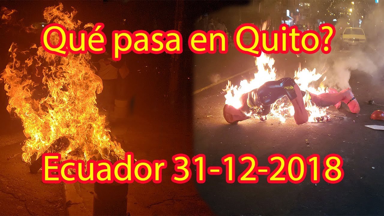 Fin de a&ntilde;o en Quito de noche.  Fin de a&ntilde;o 2018 Ecuador. Albert Oleaga. Ecuador