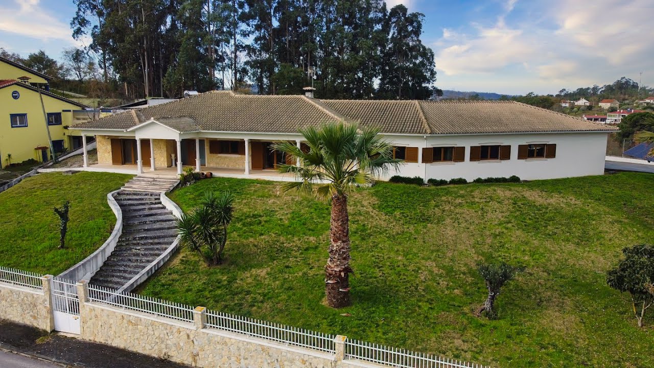 SOLD - 398 000 € - Charming Villa with Pool - Vila Cã - Pombal - Portugal