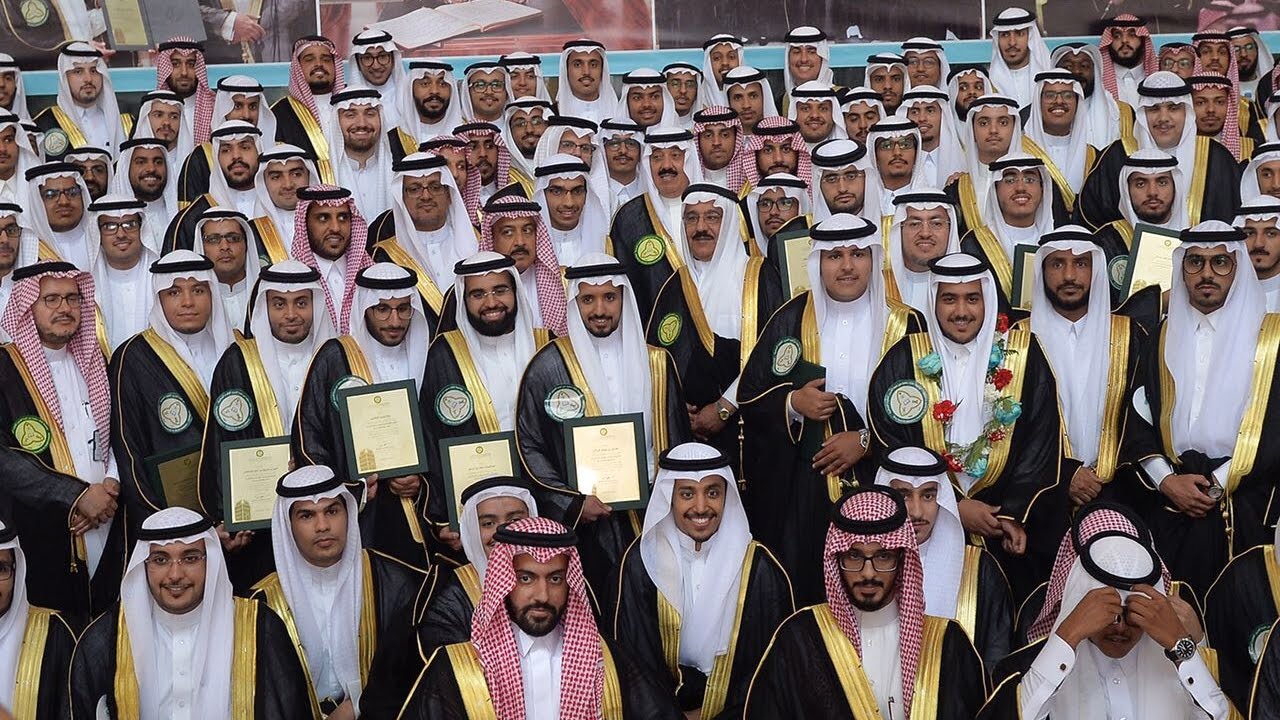 سمو الأمير متعب بن عبدالله يرعى حفل تخريج الدفعة ١٤من طلاب جامعة الملك سعود بن عبدالعزيز الصحية