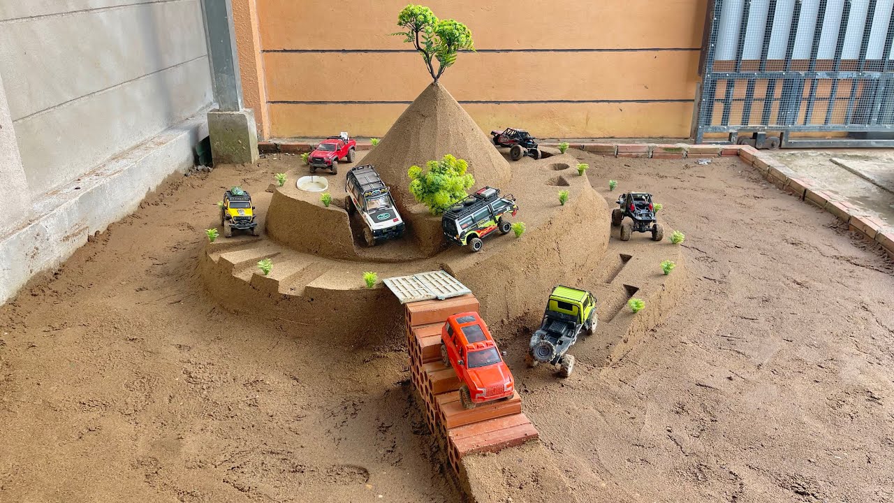 Epic RC Off-Road Competition on a Dangerous Mountain⛰️🚗