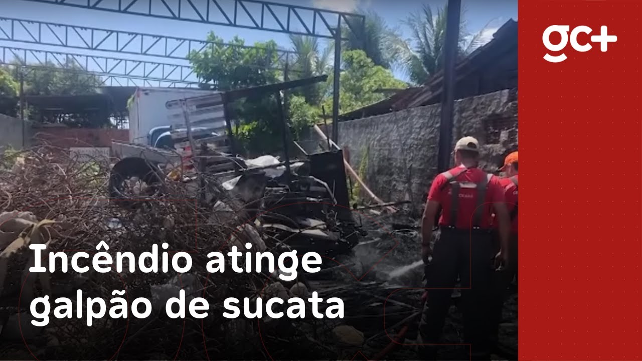 Inc&ecirc;ndio atinge galp&atilde;o de sucata