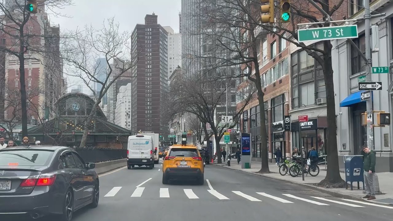 New York - Manhattan - Driving tour in Wadsworth Avenue & Broadway