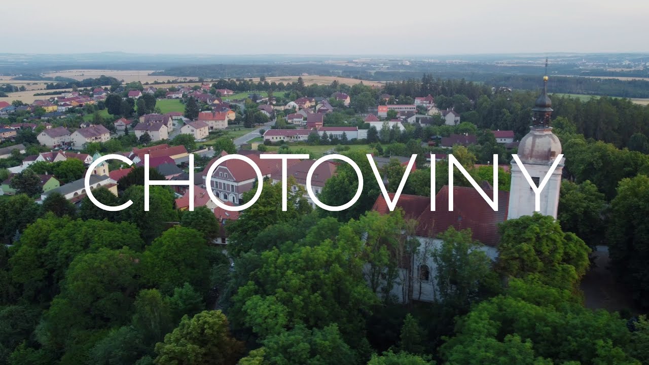 Chotoviny - Kostel a okolí