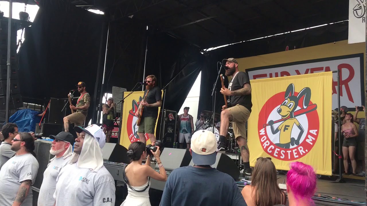 Four Year Strong - We all float down here LIVE 7/7/18